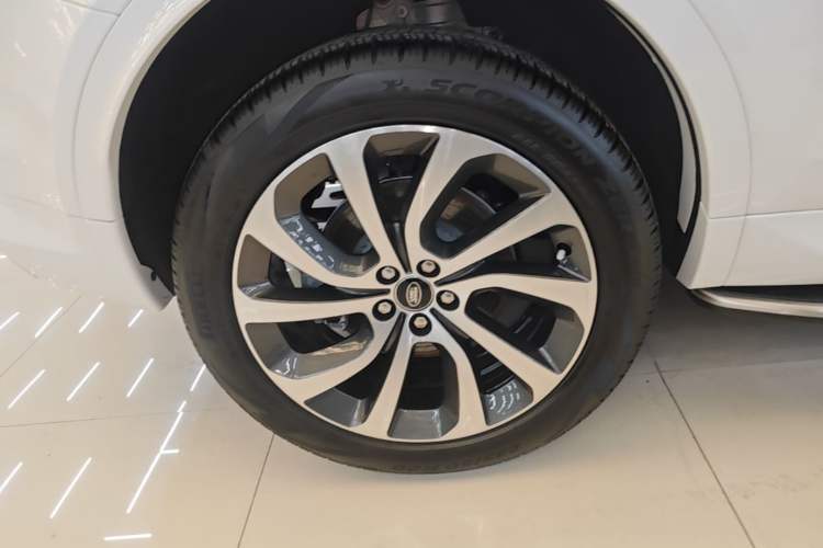 Used Land Rover Discovery Sport 2022 Revised Version 249 PS R-Dynamic S Performance Edition 5 Seats Exterior 5