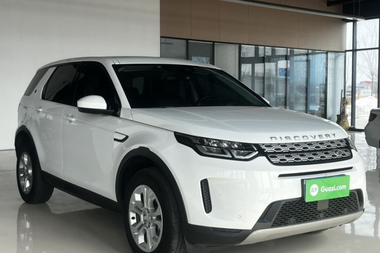 Used Land Rover Discovery Sport 2022 200 PS Family Edition 5 Seats Exterior 7