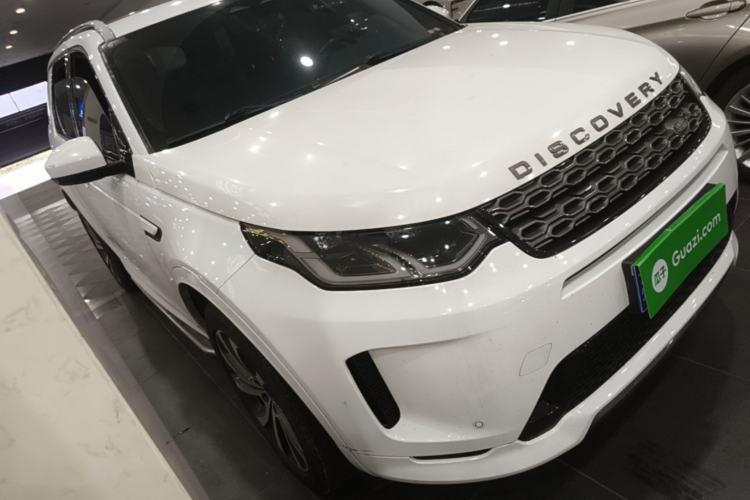 Used Land Rover Discovery Sport 2022 249 PS R-Dynamic S Performance Edition 5 Seats Front Right 45 Deg
