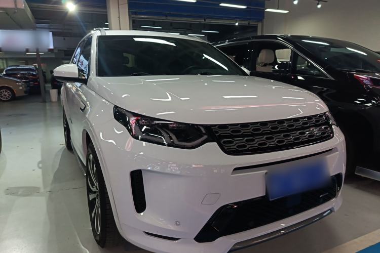 Used Land Rover Discovery Sport 2022 Revised Version 249 PS R-Dynamic S Performance Edition 5 Seats Front Right 45 Deg