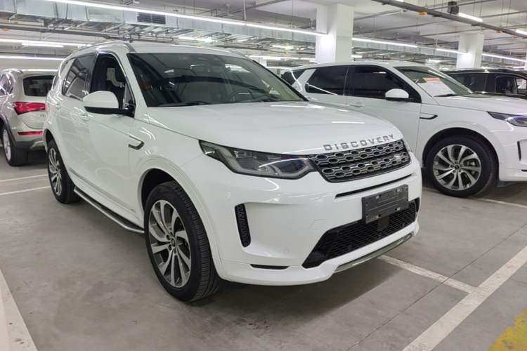 Used Land Rover Discovery Sport 2022 249 PS R-Dynamic S Performance Edition 5 Seats Front Right 45 Deg