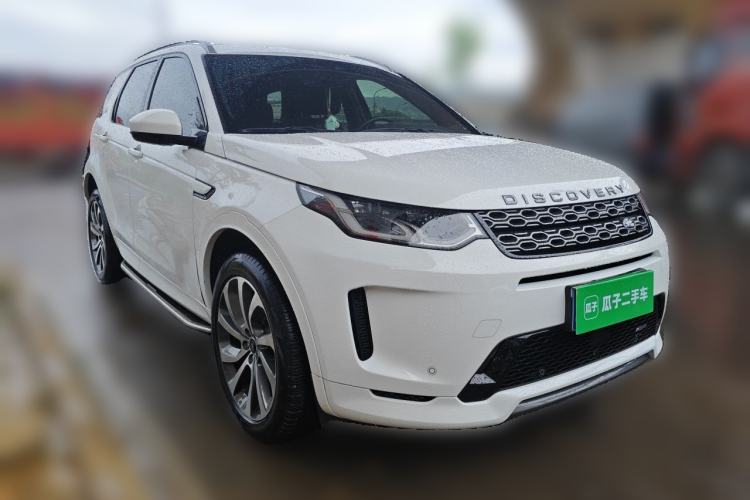 Used Land Rover Discovery Sport 2022 Revised Version 249 PS R-Dynamic S Performance Edition 5 Seats Front Right 45 Deg