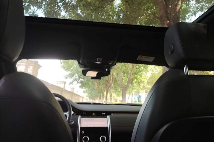 Used Land Rover Discovery Sport 2022 249 PS R-Dynamic S Performance Edition 5 Seats Headliner