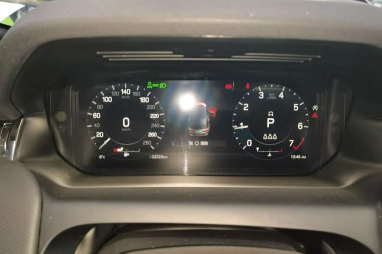 Used Land Rover Discovery Sport 2022 Revised Version 249 PS R-Dynamic S Performance Edition 5 Seats Instrument Cluster