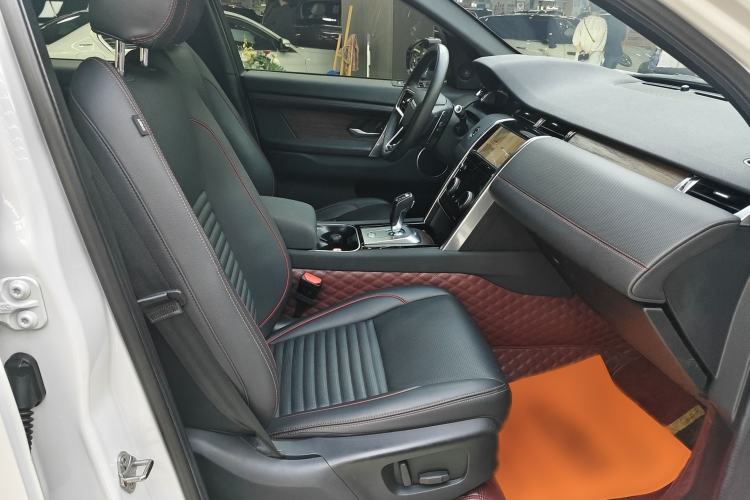 Used Land Rover Discovery Sport 2022 249 PS R-Dynamic S Performance Edition 5 Seats Interior 10