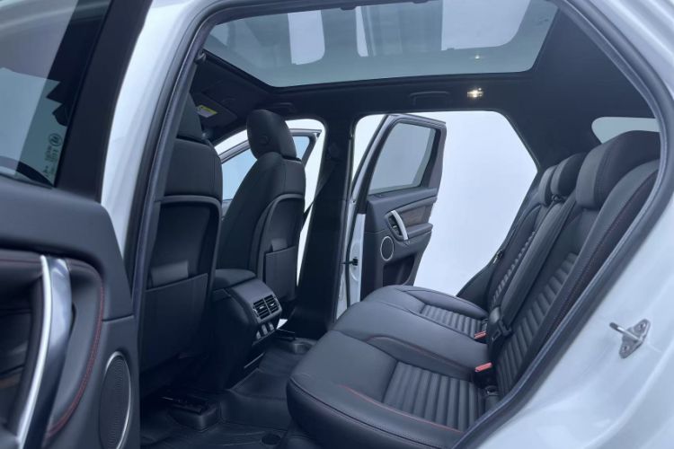 Used Land Rover Discovery Sport 2022 Revised Version 249 PS R-Dynamic S Performance Edition 5 Seats Interior 12