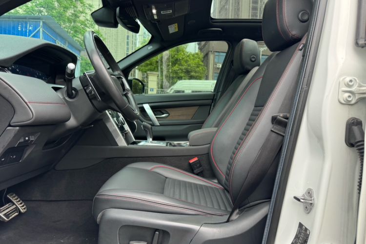 Used Land Rover Discovery Sport 2022 249 PS R-Dynamic S Performance Edition 5 Seats Interior 2