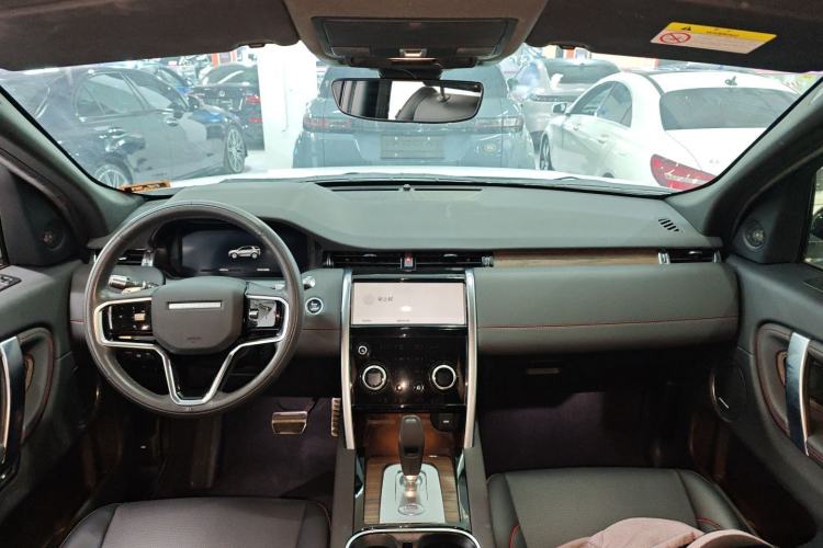 Used Land Rover Discovery Sport 2022 Restyled 249 PS R-Dynamic SE Performance Tech Edition 5 Seats Interior 2