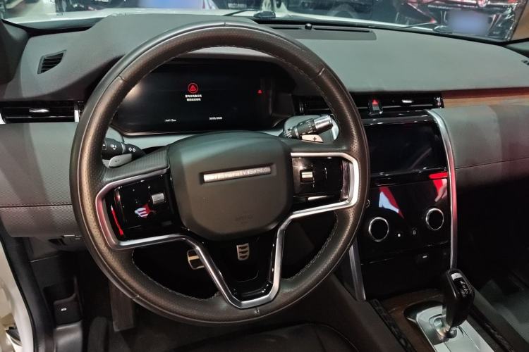 Used Land Rover Discovery Sport 2022 Revised Version 249 PS R-Dynamic S Performance Edition 5 Seats Interior 2