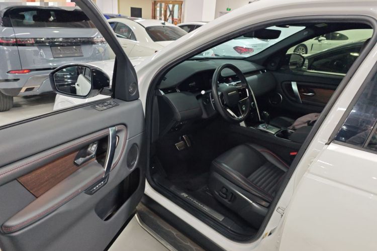 Used Land Rover Discovery Sport 2022 Restyled 249 PS R-Dynamic SE Performance Tech Edition 5 Seats Interior 3