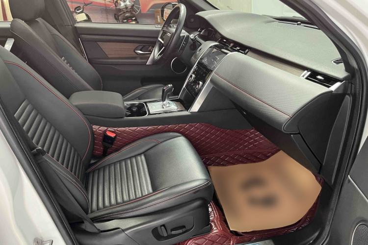 Used Land Rover Discovery Sport 2022 249 PS R-Dynamic S Performance Edition 5 Seats Interior 6