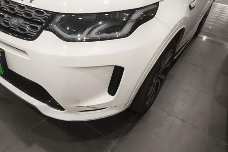 Used Land Rover Discovery Sport 2022 249 PS R-Dynamic S Performance Edition 5 Seats Left Front Headlight
