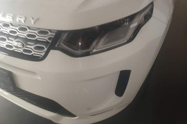 Used Land Rover Discovery Sport 2022 Revised Version 249 PS Metropolitan Edition Left Front Headlight