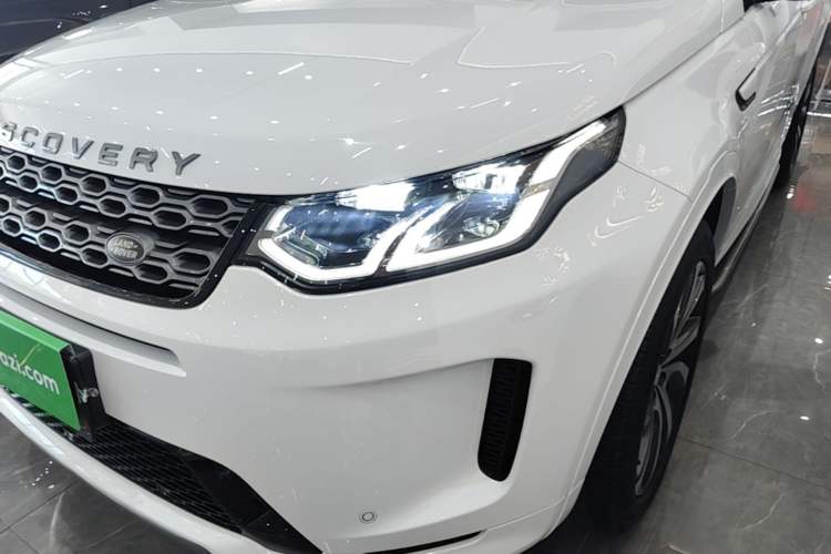 Used Land Rover Discovery Sport 2022 249 PS R-Dynamic S Performance Edition 5 Seats Left Front Headlight