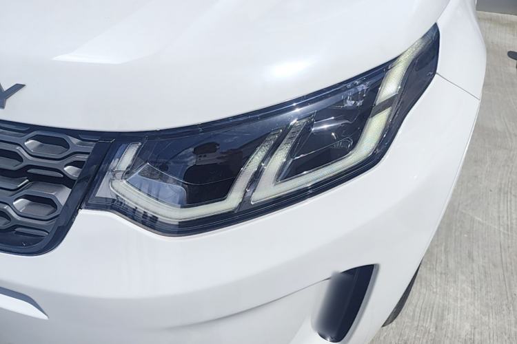 Used Land Rover Discovery Sport 2022 249 PS R-Dynamic S Performance Edition 5 Seats Left Front Headlight