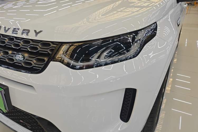 Used Land Rover Discovery Sport 2022 Revised Version 249 PS R-Dynamic S Performance Edition 5 Seats Left Front Headlight