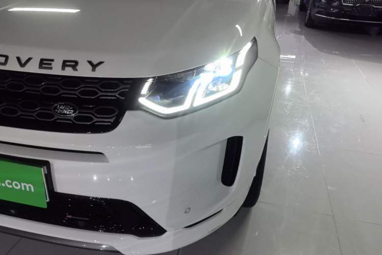 Used Land Rover Discovery Sport 2022 Restyled 249 PS R-Dynamic SE Performance Tech Edition 5 Seats Left Front Headlight
