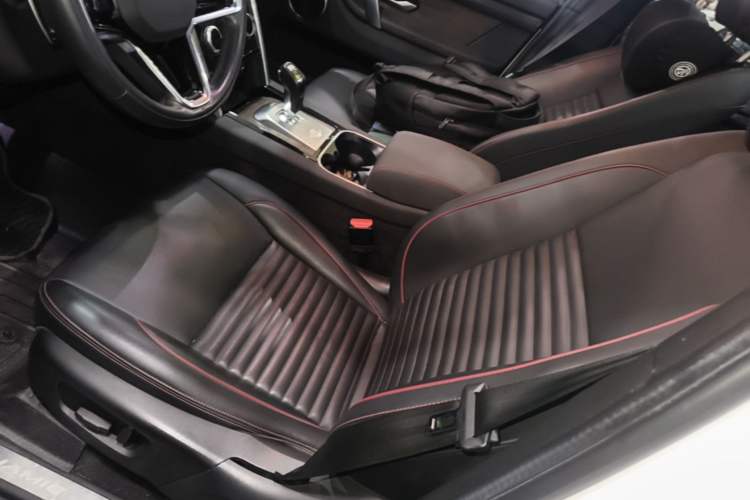 Used Land Rover Discovery Sport 2022 249 PS R-Dynamic S Performance Edition 5 Seats Left Front Seat