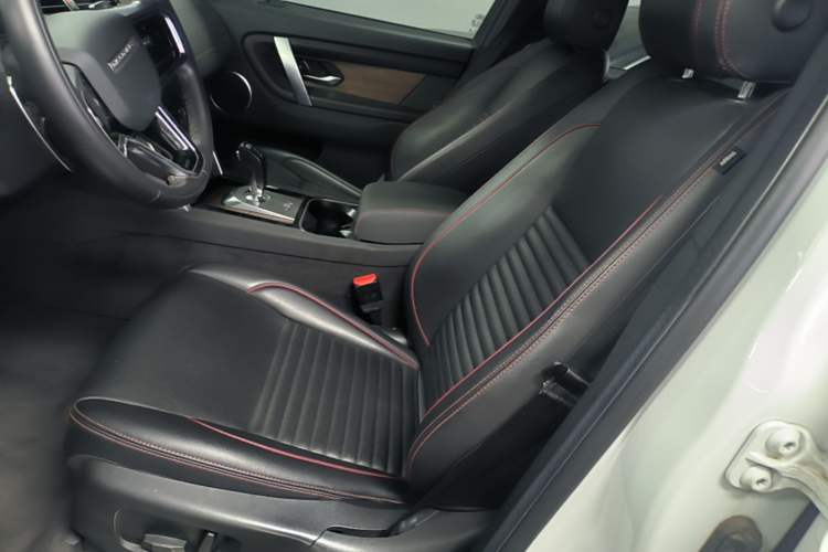 Used Land Rover Discovery Sport 2022 249 PS R-Dynamic S Performance Edition 5 Seats Left Front Seat