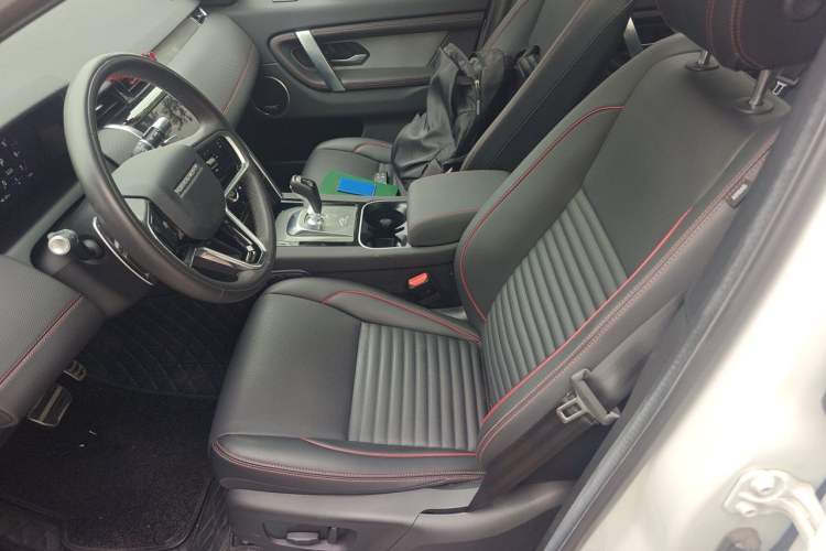 Used Land Rover Discovery Sport 2022 249 PS Metropolitan Edition 5 Seats Left Front Seat