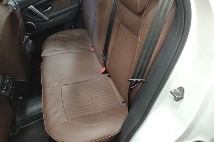Used Land Rover Discovery Sport 2022 249 PS R-Dynamic S Performance Edition 5 Seats Left Rear Seat