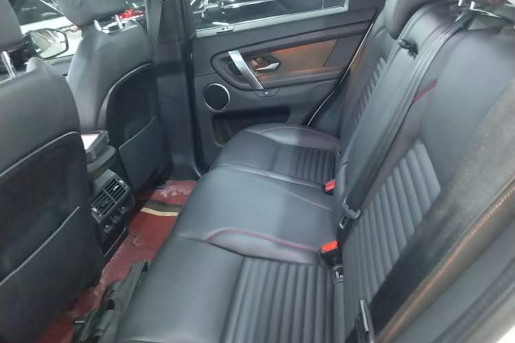 Used Land Rover Discovery Sport 2022 249 PS R-Dynamic S Performance Edition 5 Seats Left Rear Seat
