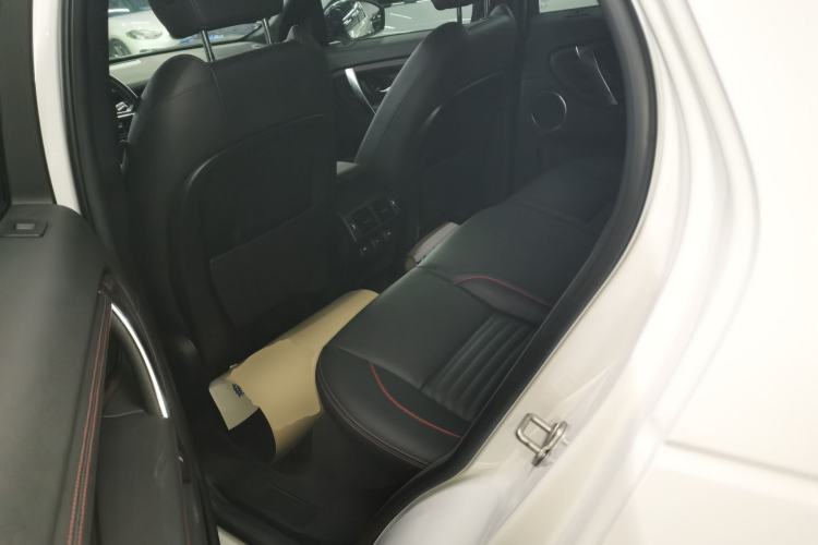 Used Land Rover Discovery Sport 2022 Revised Version 249 PS R-Dynamic S Performance Edition 5 Seats Left Rear Seat