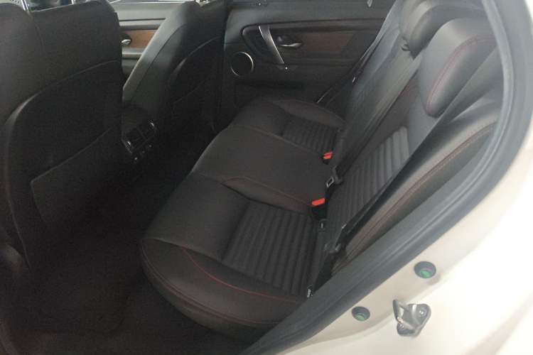Used Land Rover Discovery Sport 2022 249 PS R-Dynamic S Performance Edition 5 Seats Left Rear Seat