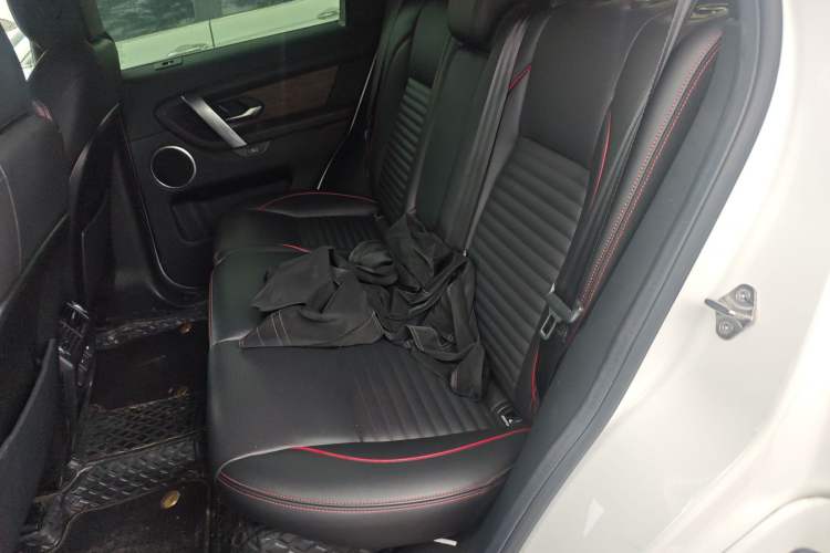 Used Land Rover Discovery Sport 2022 249 PS R-Dynamic S Performance Edition 5 Seats Left Rear Seat