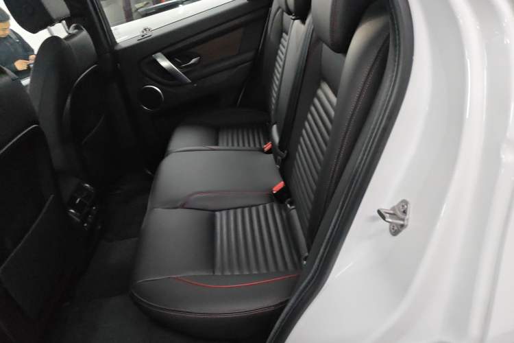 Used Land Rover Discovery Sport 2022 Revised Version 249 PS R-Dynamic S Performance Edition 5 Seats Left Rear Seat