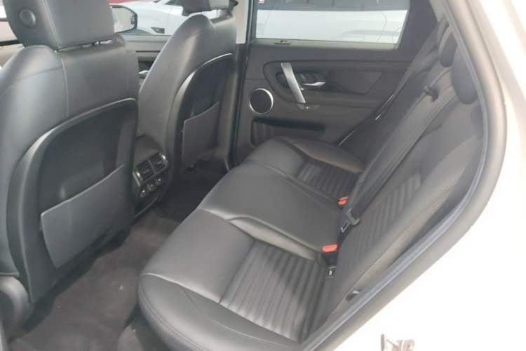 Used Land Rover Discovery Sport 2022 200 PS Family Edition 5 Seats Left Rear Seat