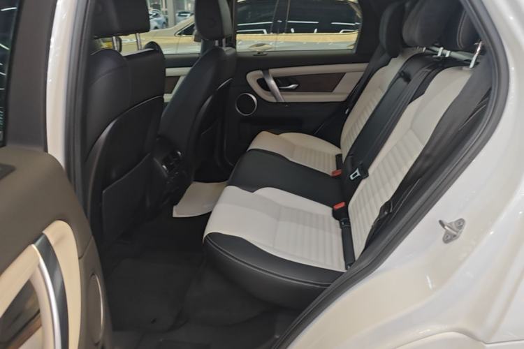 Used Land Rover Discovery Sport 2022 Revised Version 249 PS R-Dynamic S Performance Edition 5 Seats Left Rear Seat