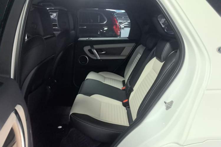 Used Land Rover Discovery Sport 2022 Restyled 249 PS R-Dynamic SE Performance Tech Edition 5 Seats Left Rear Seat