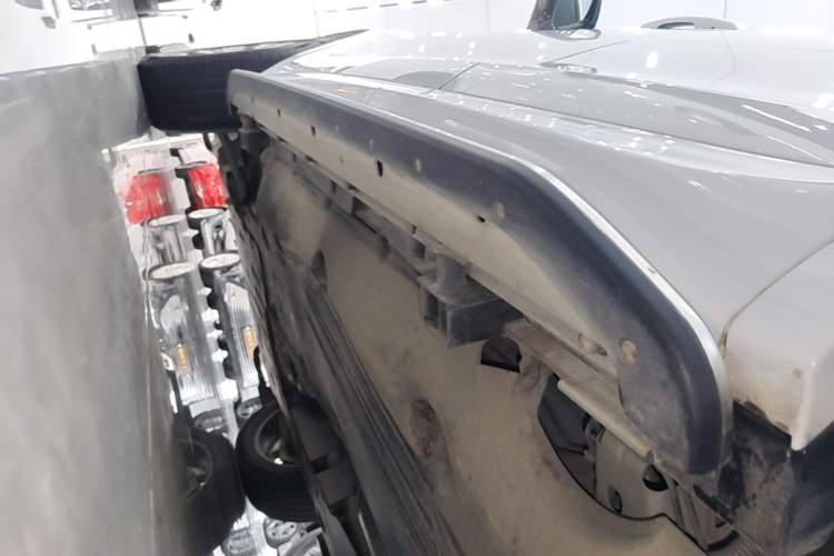 Used Land Rover Discovery Sport 2022 249 PS R-Dynamic S Performance Edition 5 Seats Left Side Sill
