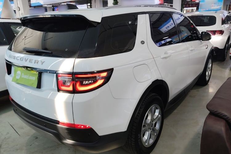 Used Land Rover Discovery Sport 2022 200 PS Family Edition 5 Seats Rear Right 45 Deg