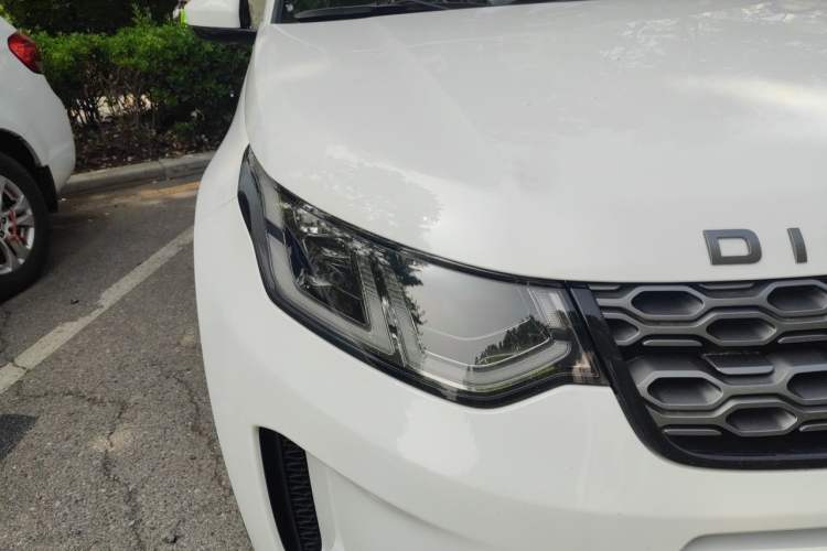 Used Land Rover Discovery Sport 2022 249 PS R-Dynamic S Performance Edition 5 Seats Right Front Headlight