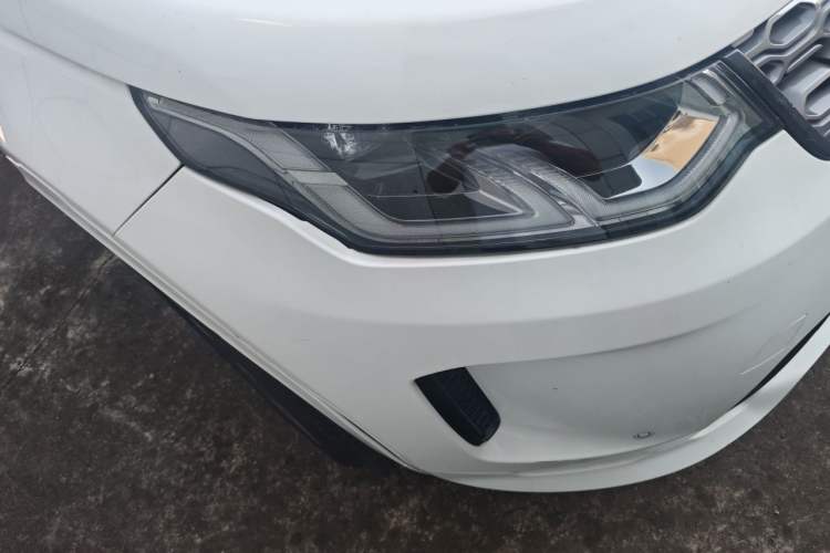 Used Land Rover Discovery Sport 2022 Revised Version 249 PS R-Dynamic S Performance Edition 5 Seats Right Front Headlight