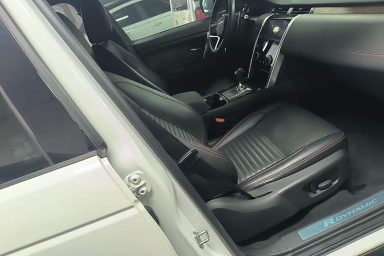 Used Land Rover Discovery Sport 2022 249 PS R-Dynamic S Performance Edition 5 Seats Right Front Seat