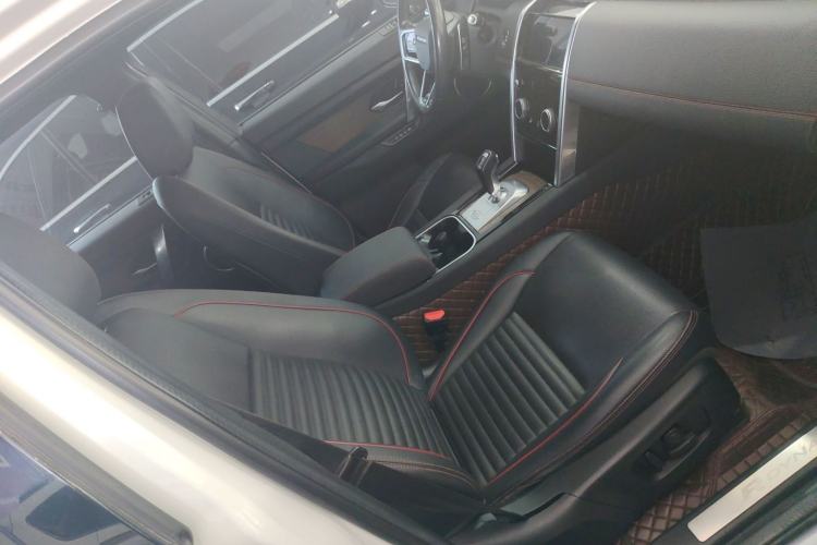 Used Land Rover Discovery Sport 2022 249 PS R-Dynamic SE Performance Tech Edition 5 Seats Right Front Seat