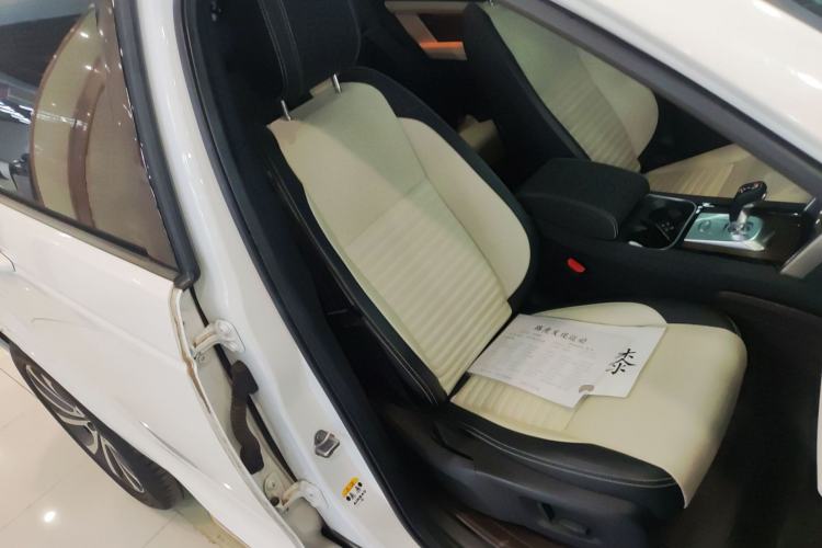 Used Land Rover Discovery Sport 2022 Revised Version 249 PS R-Dynamic S Performance Edition 5 Seats Right Front Seat