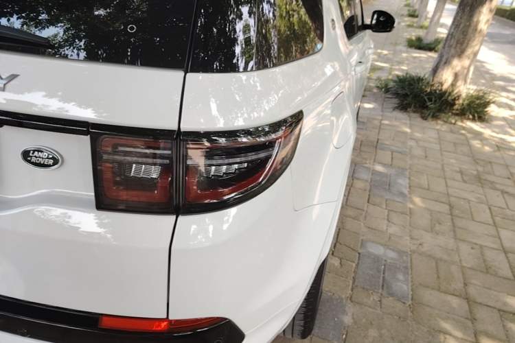 Used Land Rover Discovery Sport 2022 249 PS R-Dynamic S Performance Edition 5 Seats Right Rear Taillight