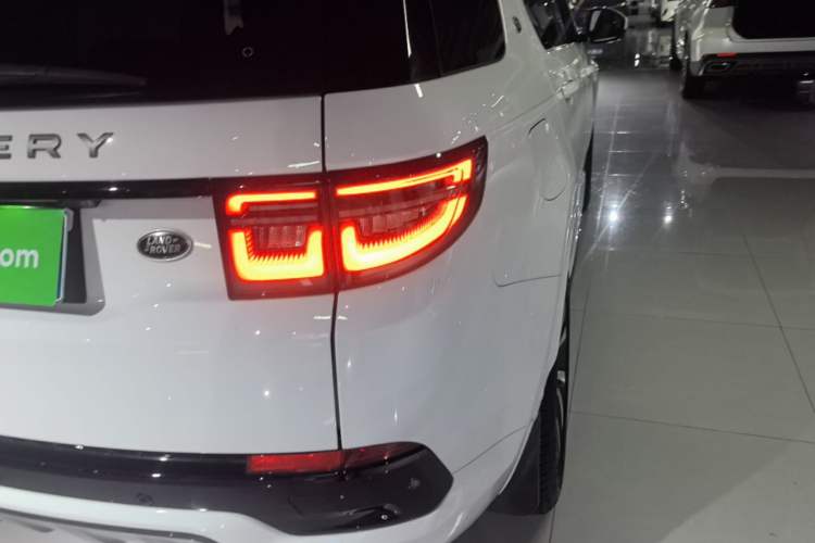 Used Land Rover Discovery Sport 2022 Restyled 249 PS R-Dynamic SE Performance Tech Edition 5 Seats Right Rear Taillight