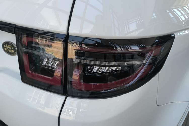 Used Land Rover Discovery Sport 2022 249 PS R-Dynamic S Performance Edition 5 Seats Right Rear Taillight