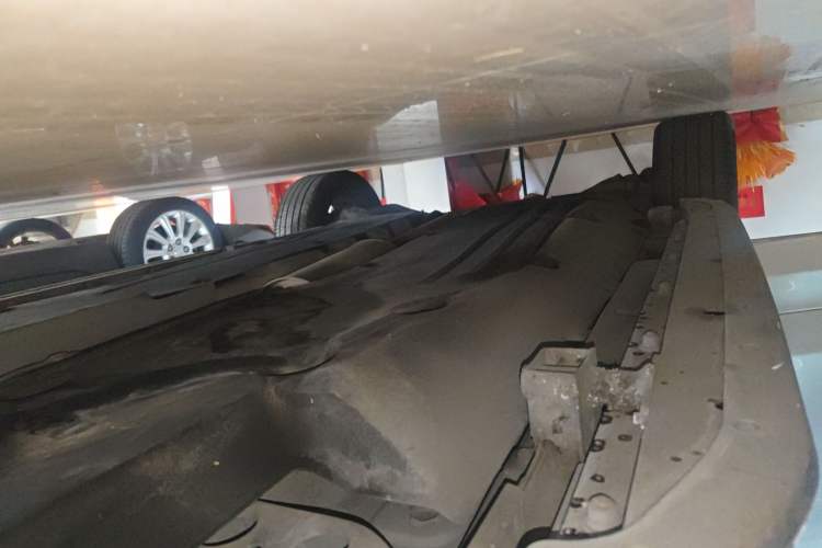 Used Land Rover Discovery Sport 2022 249 PS R-Dynamic S Performance Edition 5 Seats Right Side Sill