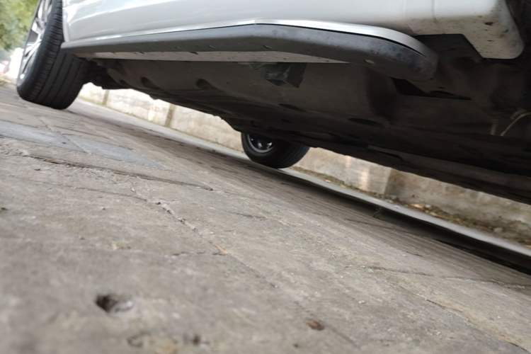 Used Land Rover Discovery Sport 2022 249 PS R-Dynamic S Performance Edition 5 Seats Right Side Sill