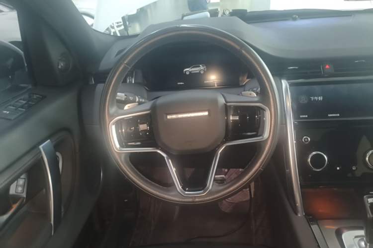 Used Land Rover Discovery Sport 2022 Revised Version 249 PS Metropolitan Edition Steering Wheel