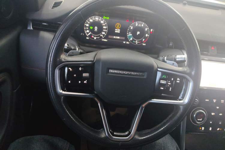 Used Land Rover Discovery Sport 2022 249 PS R-Dynamic SE Performance Tech Edition 5 Seats Steering Wheel