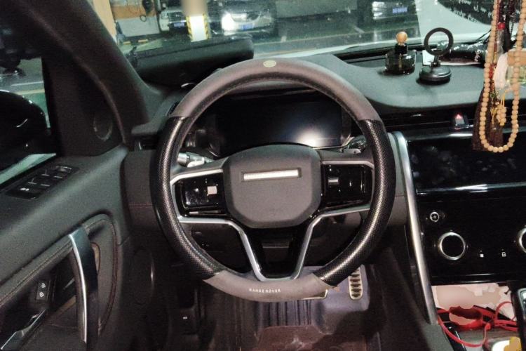 Used Land Rover Discovery Sport 2022 249 PS R-Dynamic S Performance Edition 5 Seats Steering Wheel