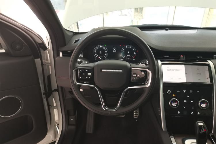 Used Land Rover Discovery Sport 2022 249 PS R-Dynamic S Performance Edition 5 Seats Steering Wheel