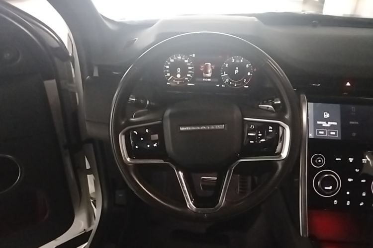 Used Land Rover Discovery Sport 2022 Revised Version 249 PS R-Dynamic S Performance Edition 5 Seats Steering Wheel